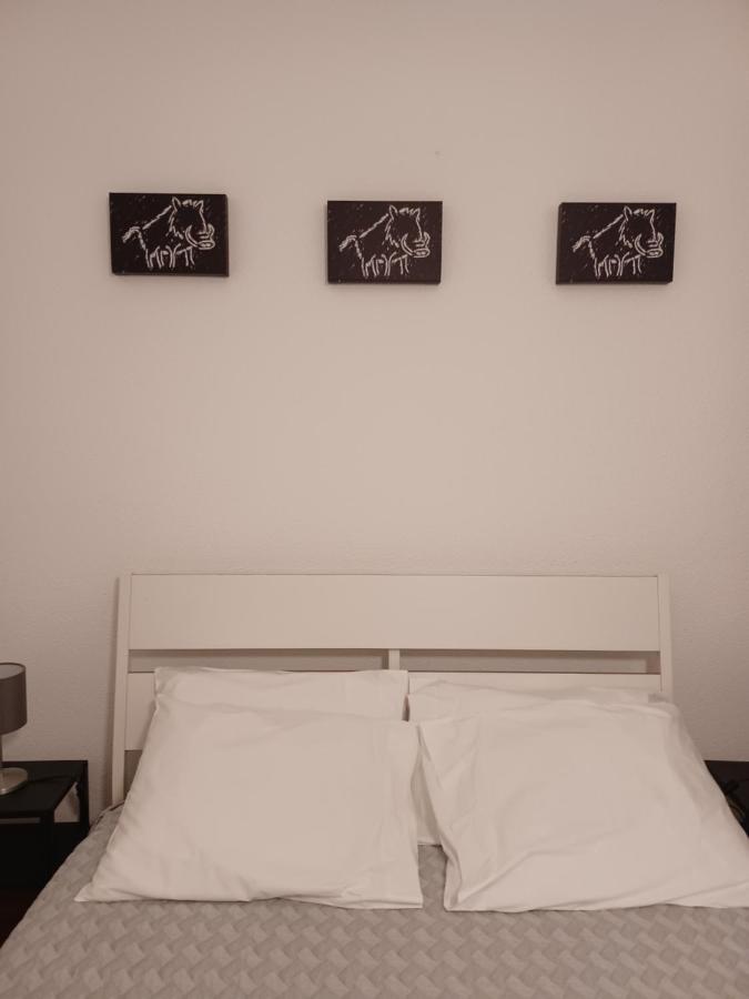 De Ca - Suite Com Acesso Independente E Kitchenette Lousa  Exterior photo